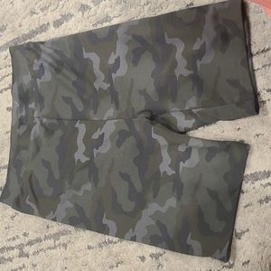 American Eagle camo Biker shorts